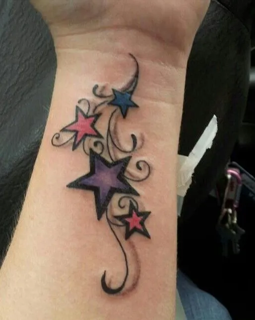 3D Star tattoos designs on wrist - Cute tattoos for girls ...
