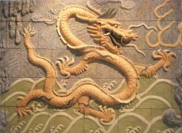 la Memoria del Viento: Los nueve dragones chinos