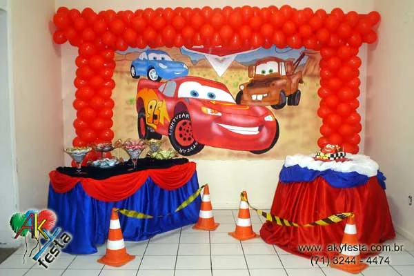 Arreglos de mesa de fiestas infantiles de cars - Imagui