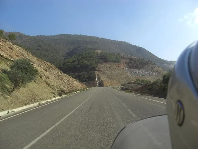La costa del RIF (Marruecos). Estrenando la nueva carretera