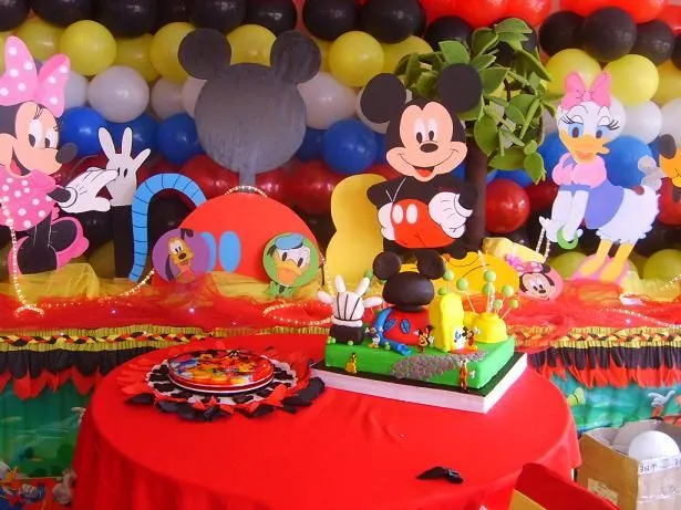 Decoraciónes de fiestas de bebé Mickey y sus amigos - Imagui