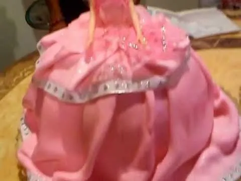 las espectativas de las tortas en forma de princesas - YouTube