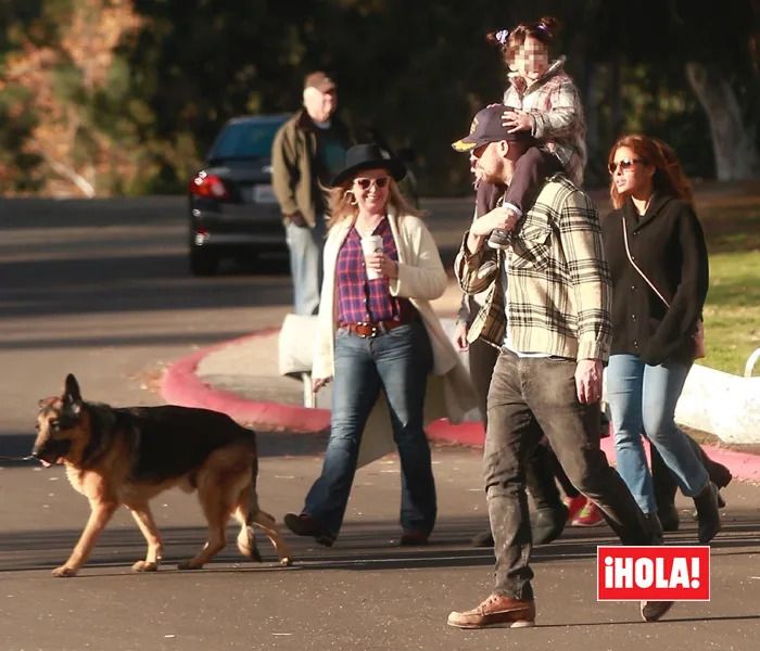 EXCLUSIVA: Ryan Gosling, un padrazo que no se pierde su tarde de chicas - Yahoo Vida y Estilo
