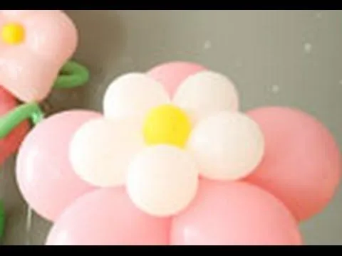 Cómo hacer una flor con globos de colores - YouTube