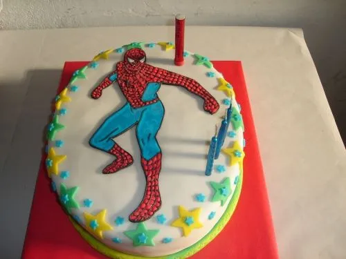 Imagen torta del hombre araña - grupos.emagister.com