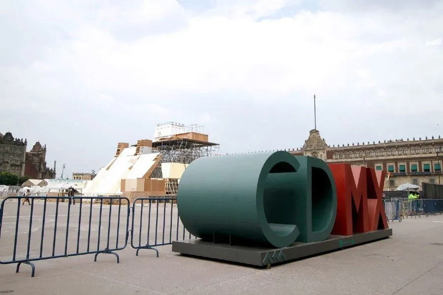 Instalan maqueta monumental del Templo Mayor en El Zócalo de la CDMX -  Entorno Turístico
