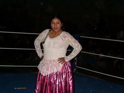Lucha Libre Boliviana: Cholitas Wrestling Bolivia: Juanita la ...