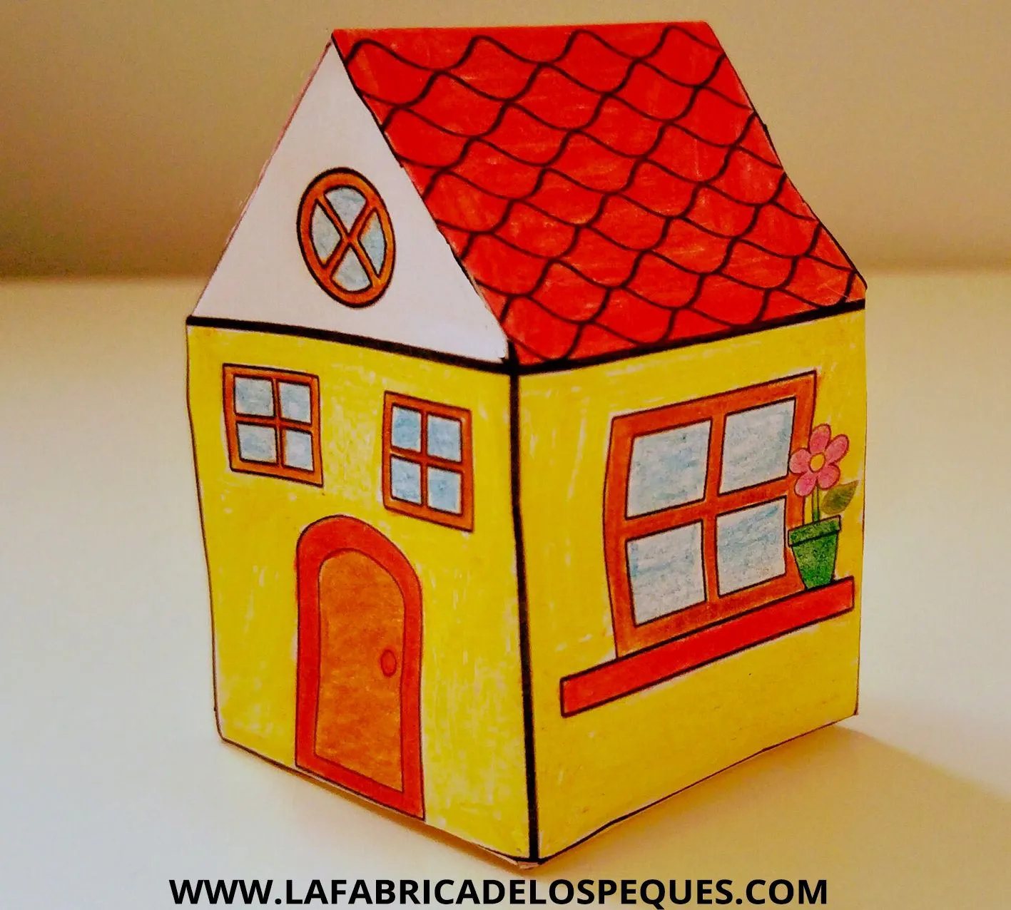 Manualidades infantiles: Casas imprimibles - La fábrica de los peques