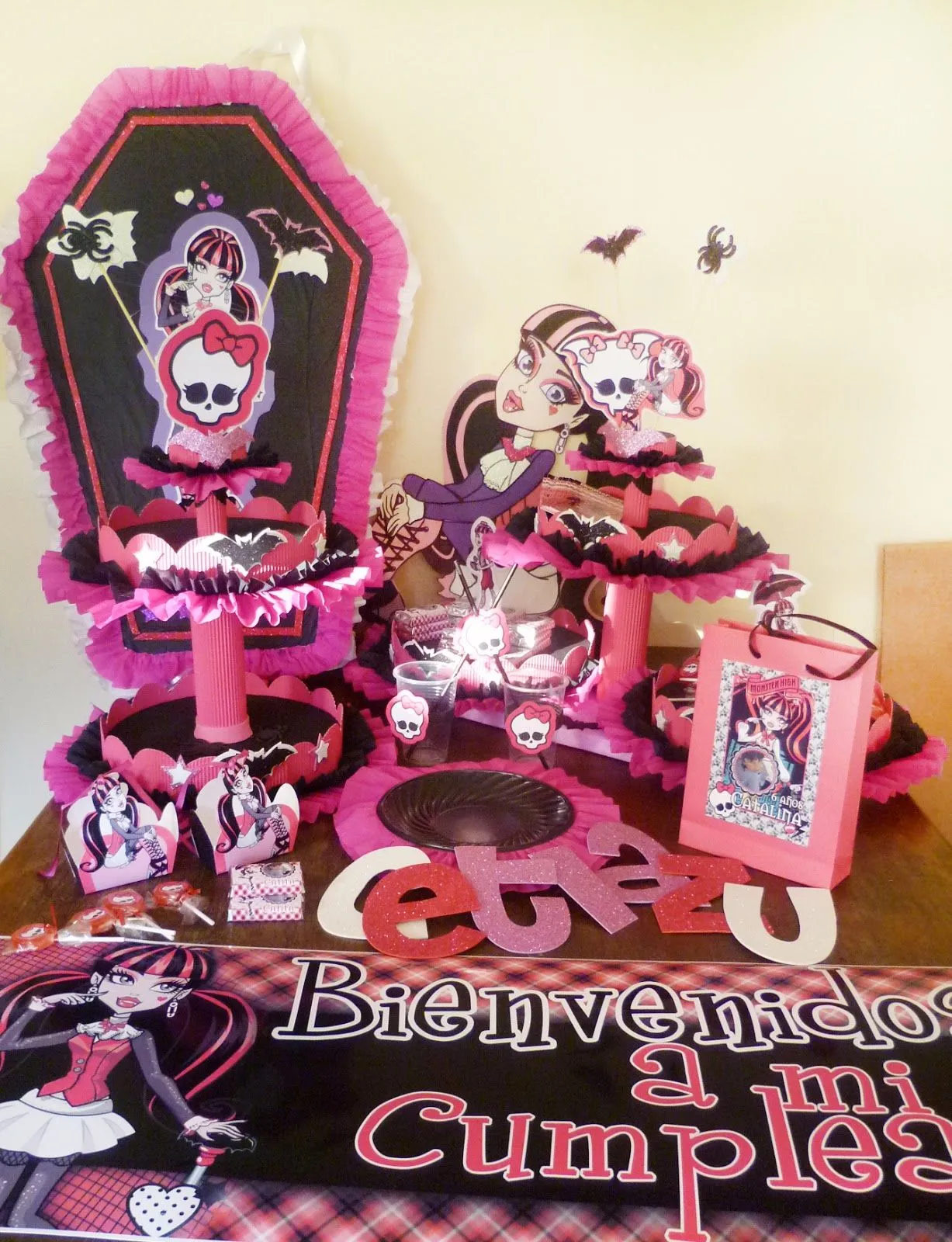 Mary´s Creaciones: Cumpleaños Monster High Draculaura