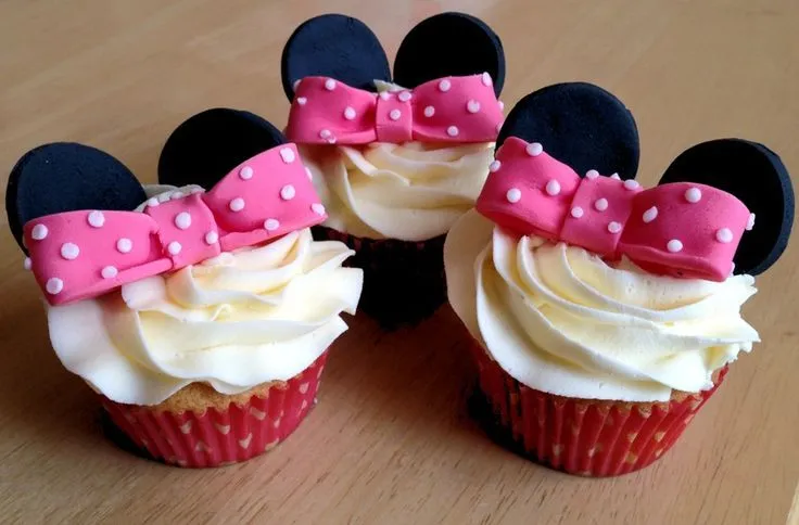 Minnie Mouse Cup Cakes | Cupcakes | Pinterest | Cup Cakes, Minnie ...