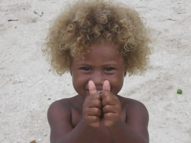 El misterio de los negros rubios en las Islas Salomón – Marcianos