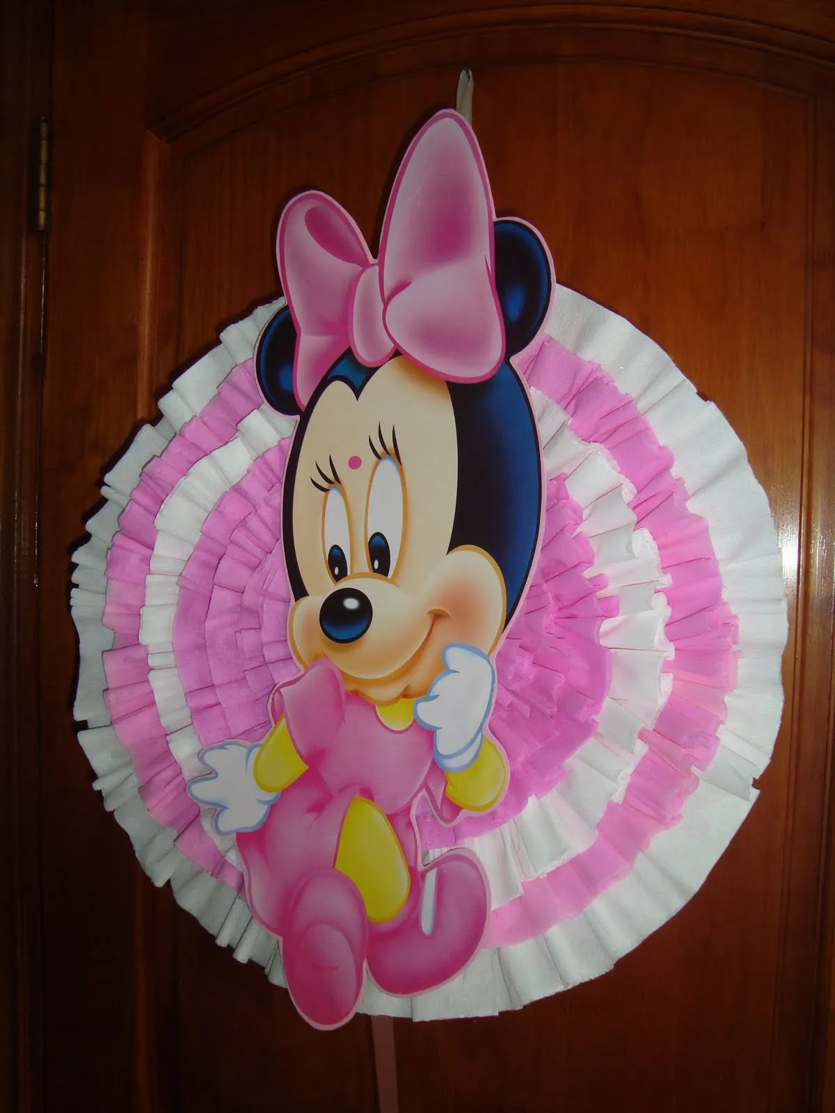 Piñata Minnie ( $ 6.000.- )