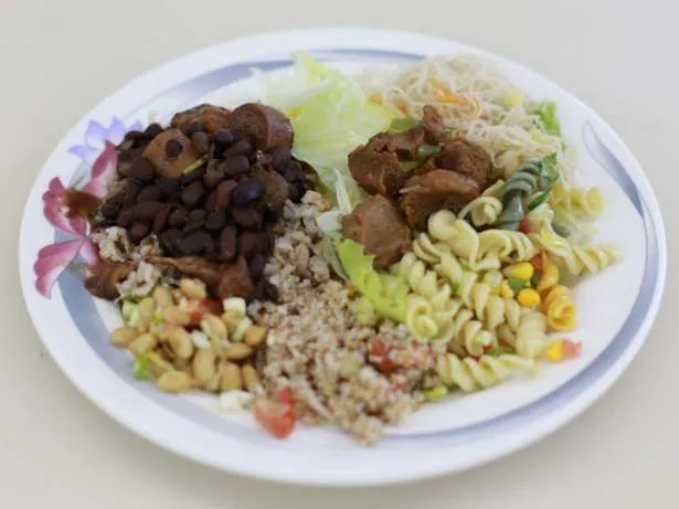 Por R$ 25, Templo Zu Lai serve almoço vegetariano em Cotia | | Vegê