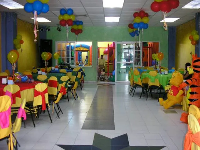Salones de fiestas infantiles modernos para juegos divertidos