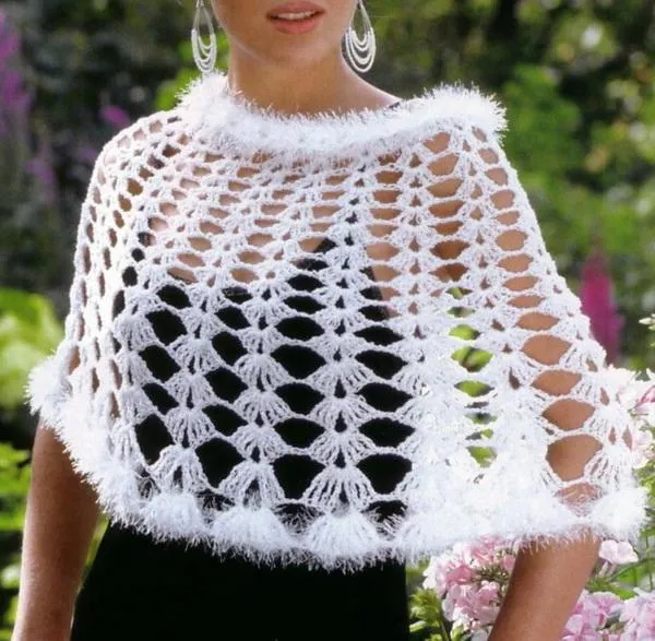 Stylish Easy Crochet: Crochet Poncho - Gorgeous White Ponchos