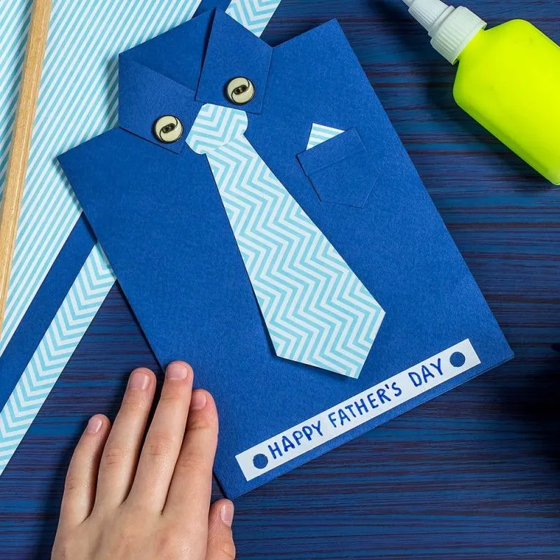 Tarjeta de camisa con corbata para el Día del Padre - Manualidades para  niños