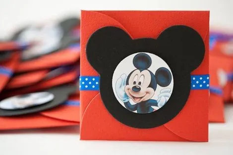 Como hacer a Mickey Mouse para invitaciónes - Imagui