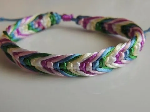 DIY pulsera macrame con varios hilos .How to make Bracelet ...