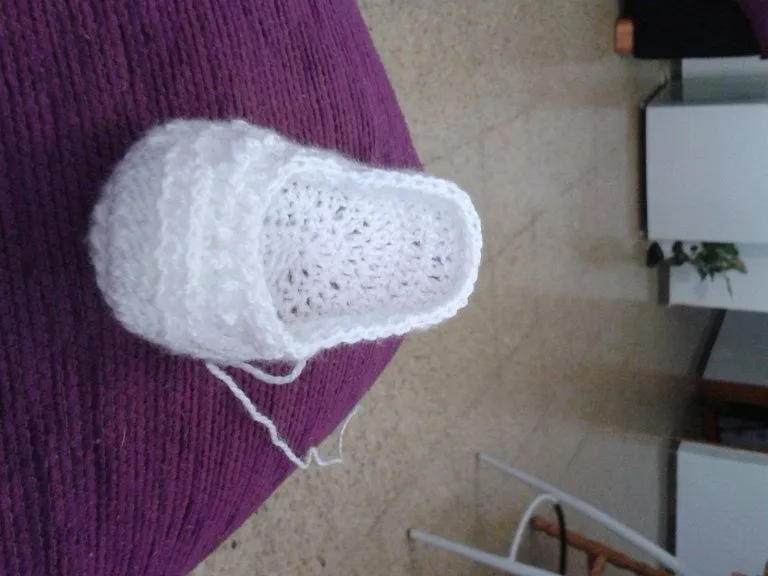 Tejidos en crochet con patrones para zapatos de bebé paso a paso ...