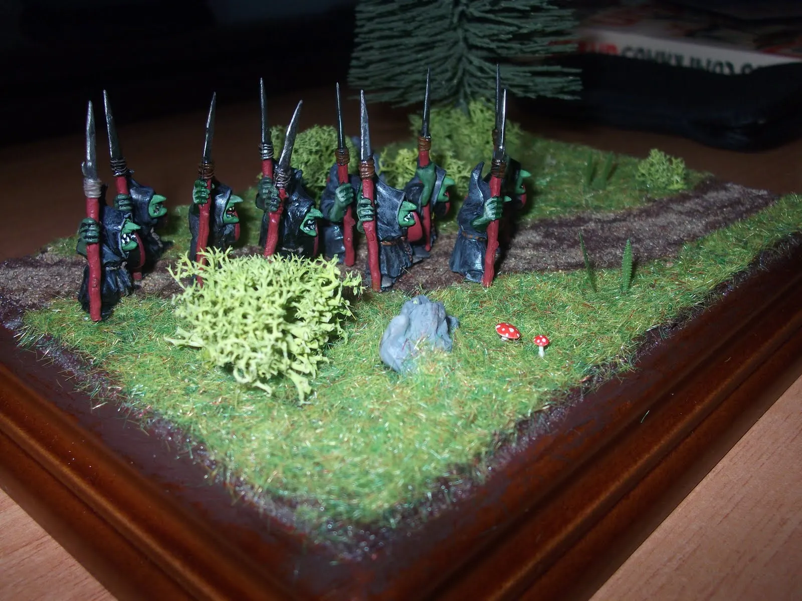 M y    s    P e   l   i   s: 1º MAQUETA WARHAMMER GOBLINS NOCTURNOS.