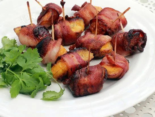 10 Irresistibles Recetas con Tocineta | QueRicaVida