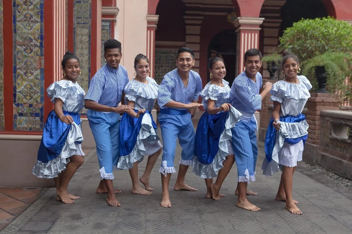 13 bailes y danzas típicos de la costa peruana