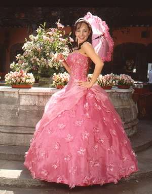 Para 15 años, vestidos rosa de princesa | Mas de Moda