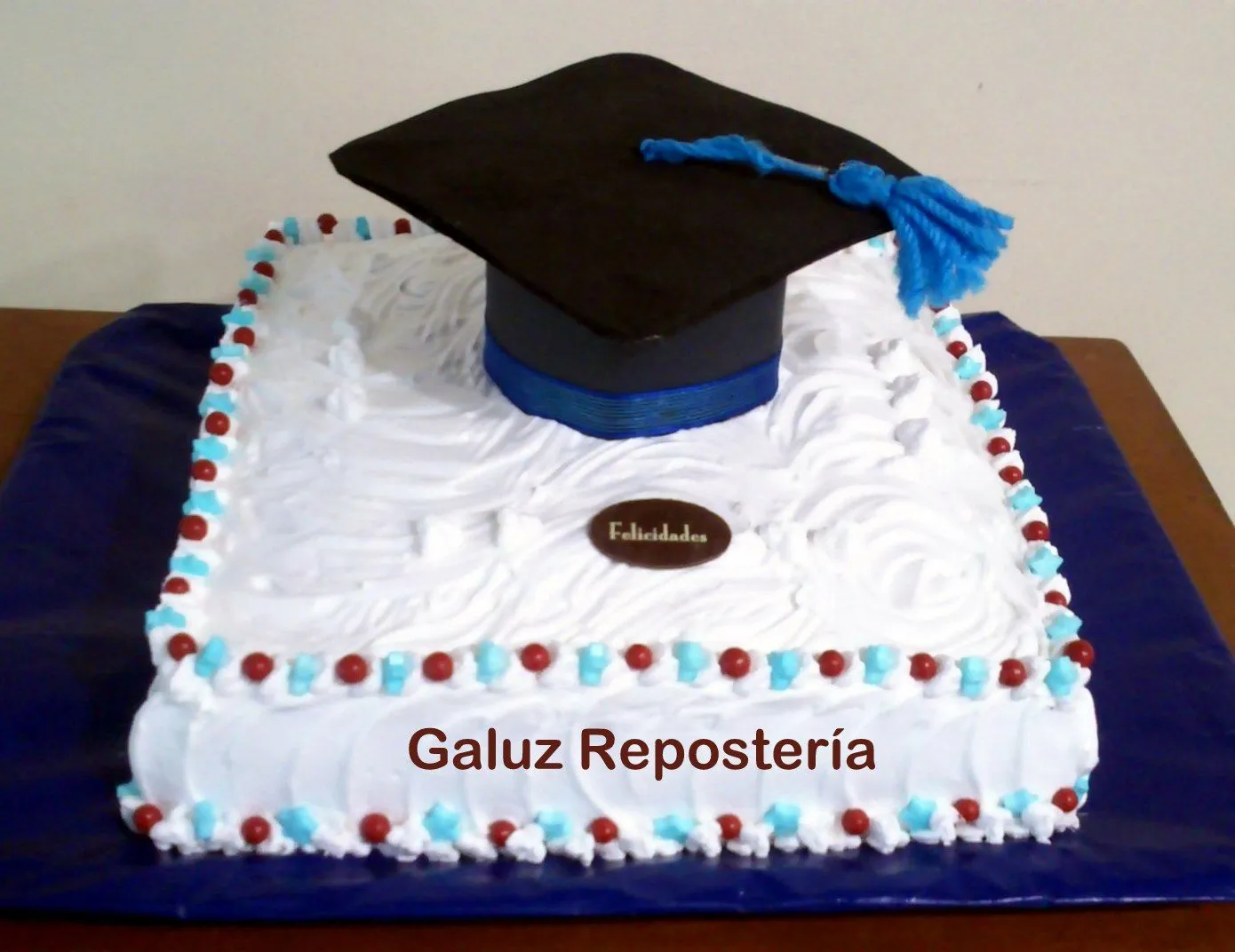 17 Best ideas about Pasteles De Graduacion on Pinterest | Vestidos ...