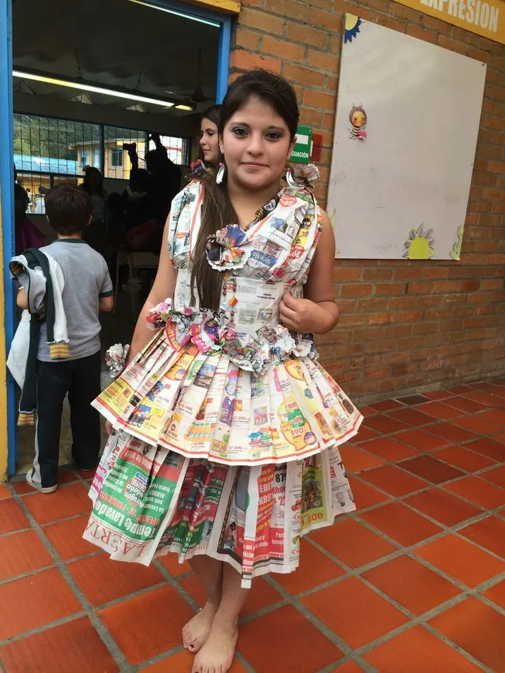 17 Best images about DESFILE DE VESTIDOS CON MATERIAL RECICLADO ...