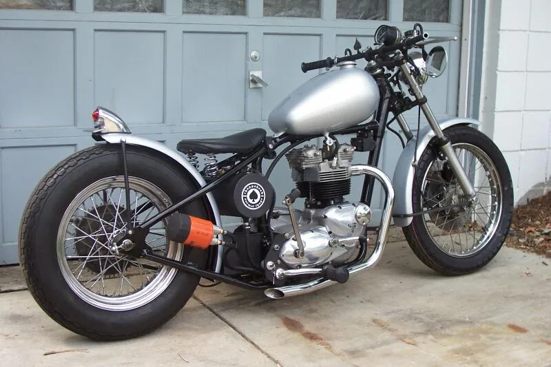 1968 Triumph Bonneville - TUNING - ChopperTUNING - Chopper