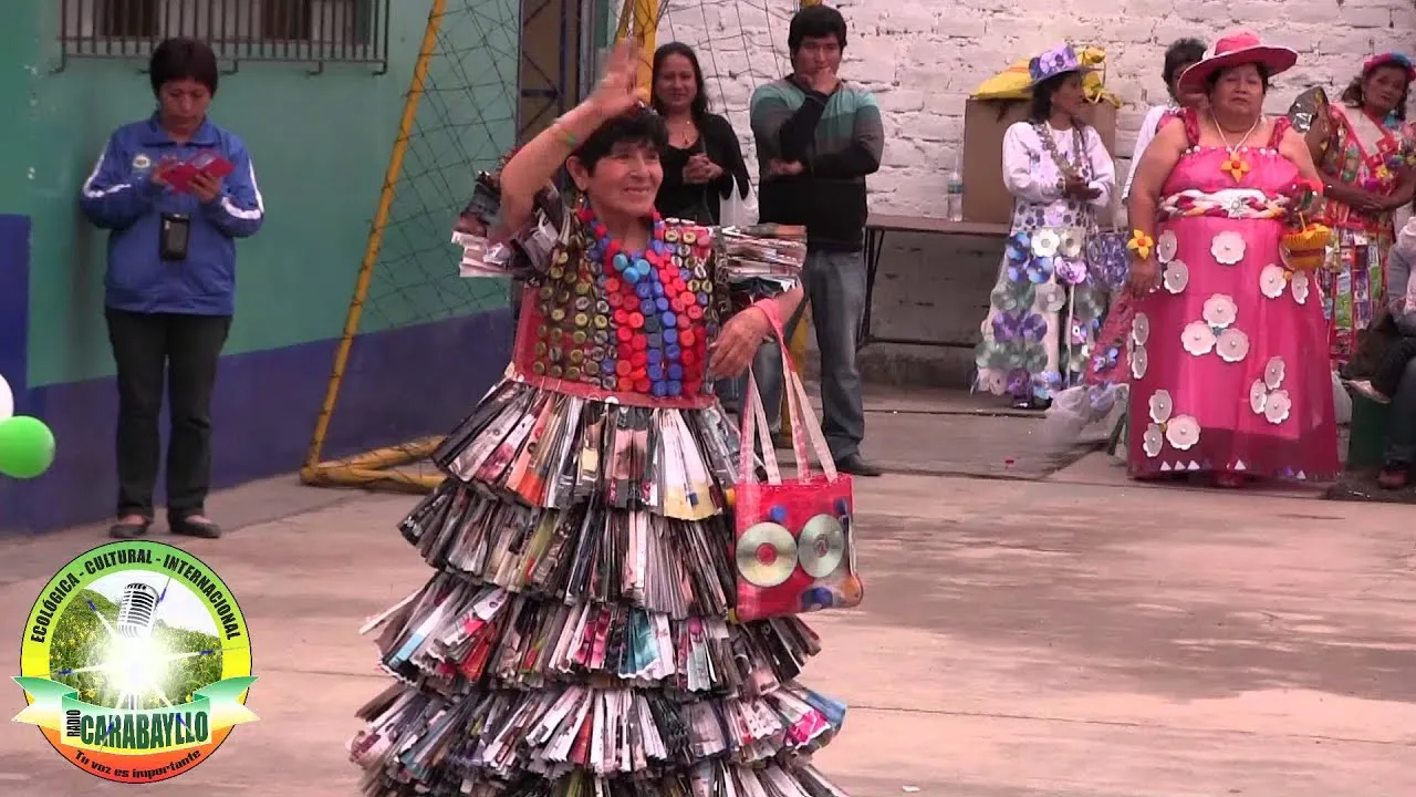 1er. Concurso de Trajes Típicos con material reciclado ...