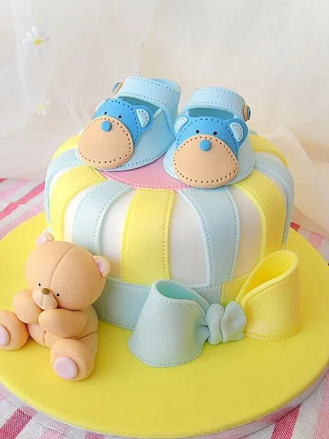 20 Deliciosos y divertidos pasteles para un baby shower