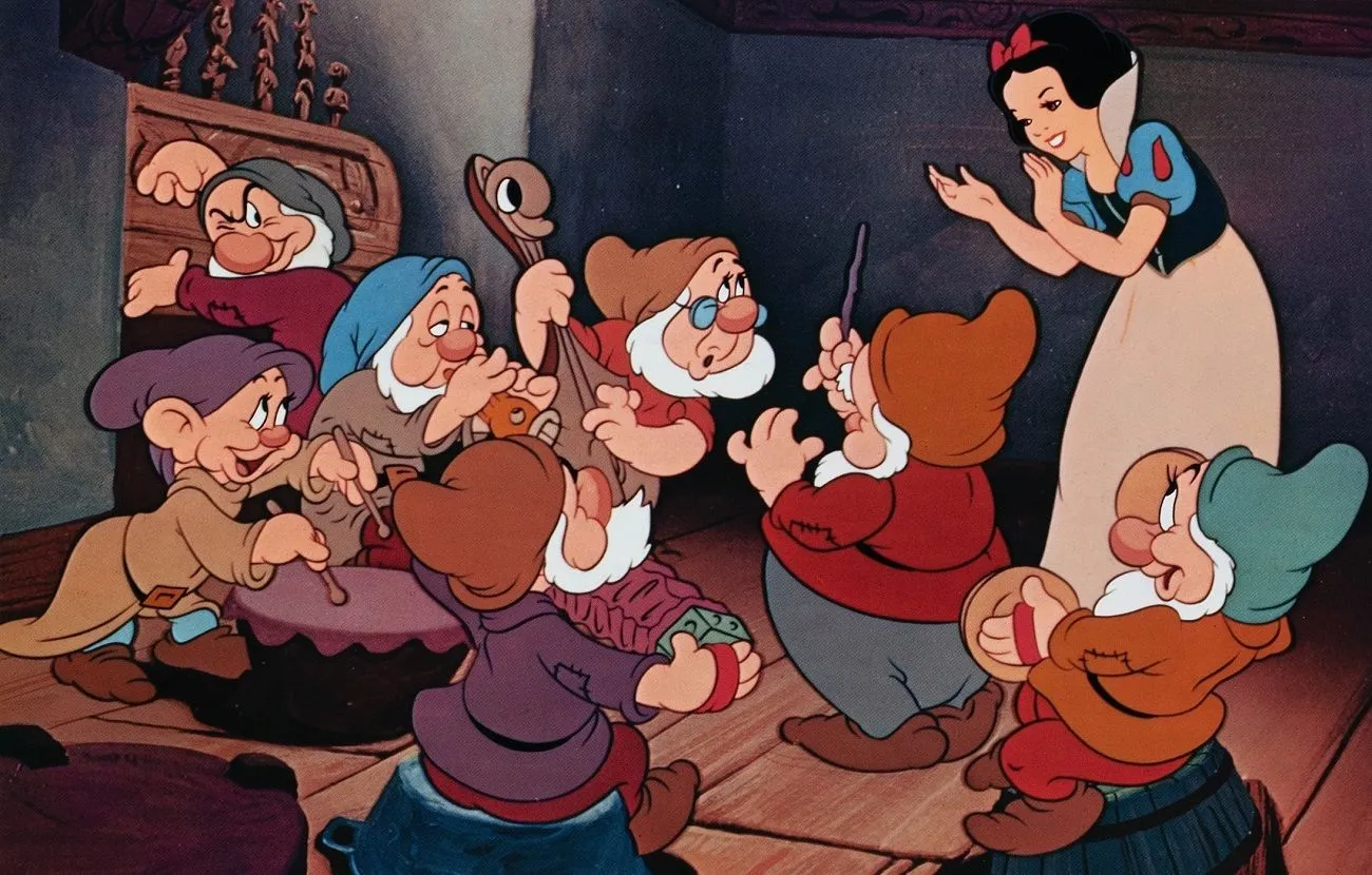 21 de diciembre de 1937: se estrena Blancanieves y los siete enanitos, el  primer largometraje animado en color - El Orden Mundial - EOM