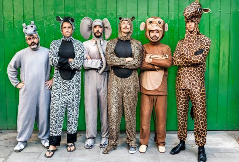 Disfraces de animales con material reciclado para niños