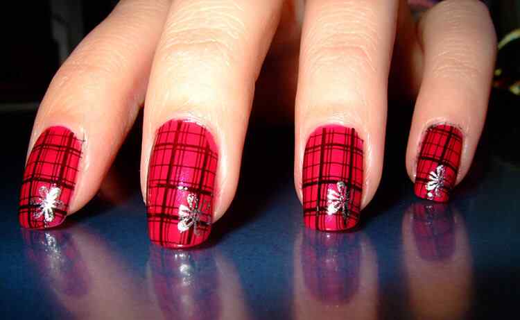 40 Uñas decoradas color rojo que podes usar para recibir el año ...