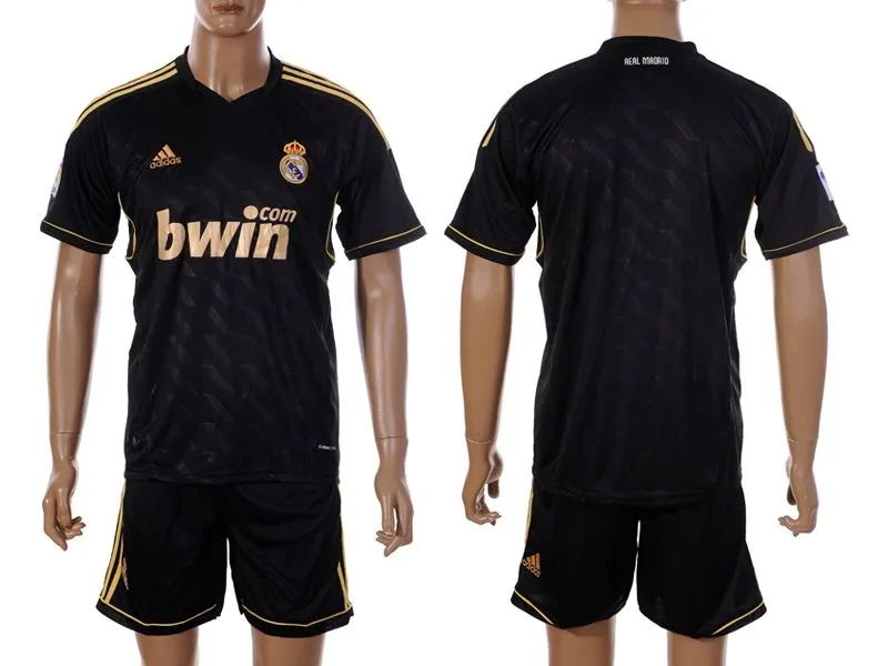 512x512 Uniformes Del Real Madrid : SportIssue