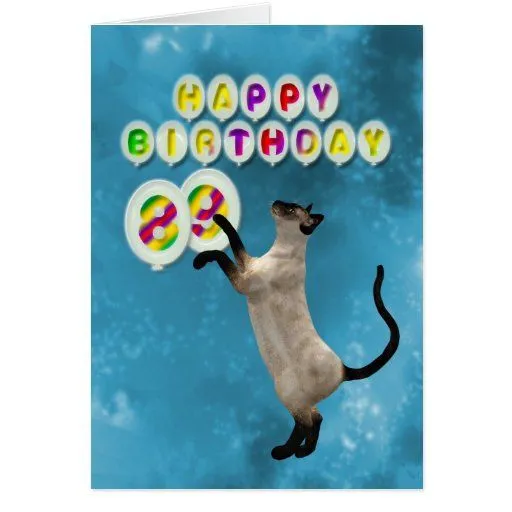 89.o Tarjeta de cumpleaños con los gatos siameses de Zazzle.