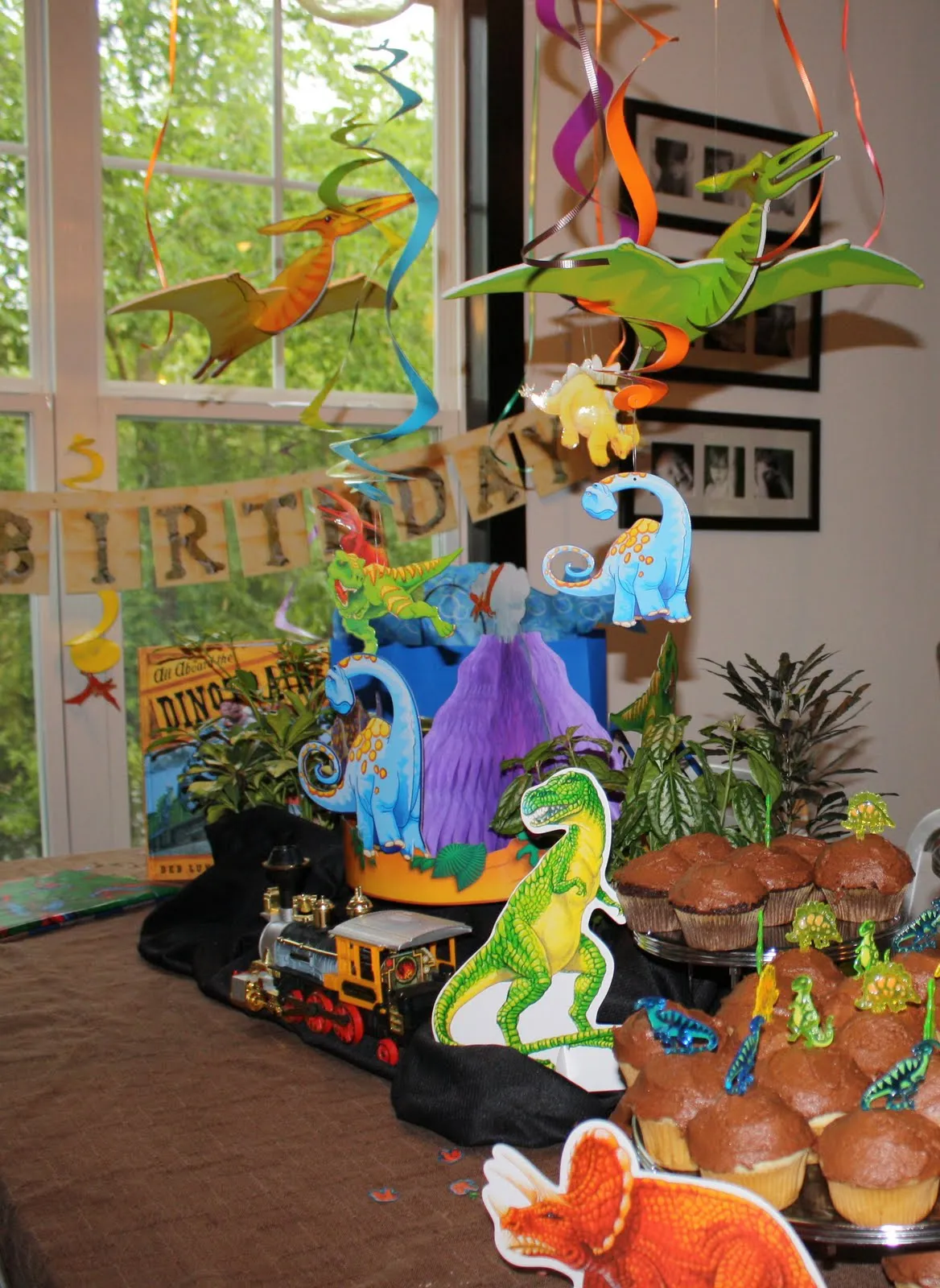 academy at thousand oaks: Dinosaur Train Birthday Party