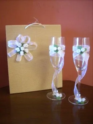 Accesorios de Boda:Bellas copas para Brindis. En Kintu Fiestas las ...