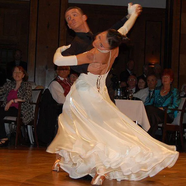 Acontecimientos inolvidables de felicidad: Aprendiendo a bailar el ...