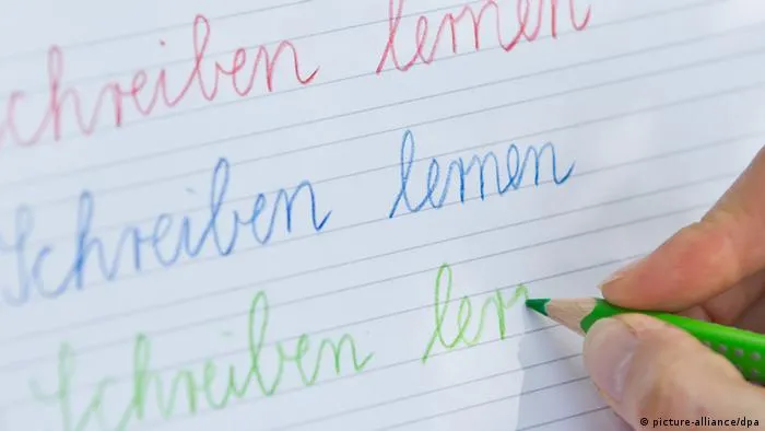 Adiós a la letra manuscrita cursiva? | Cultura | DW.COM | 22.01.2015