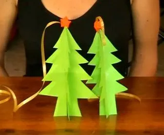 Adorno de Navidad. Arbolitos de papel | Manualidades Infantiles