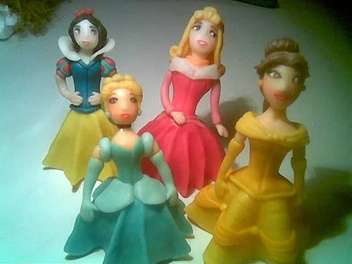 adornos o souvenirs princesas disney | Flickr - Photo Sharing!