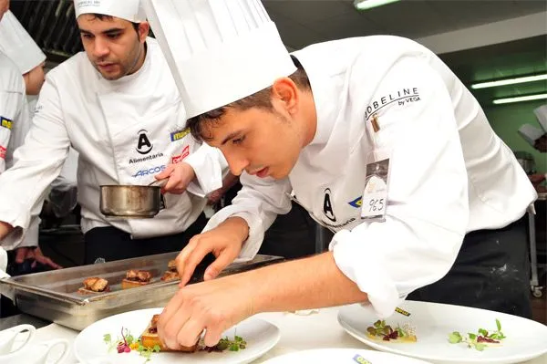 Adrián Bosch, primer semifinalista del Concurso Cocinero del Año 2014