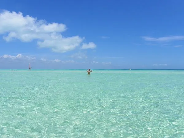 Aguas cristalinas en Isla Mujeres, México | Diario de un Mentiroso ...