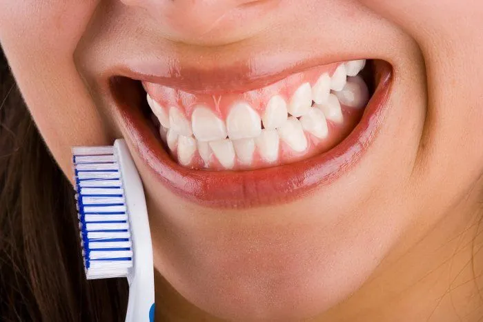 Alaia Clínica Dental | 5 hábitos dañinos para nuestros dientes