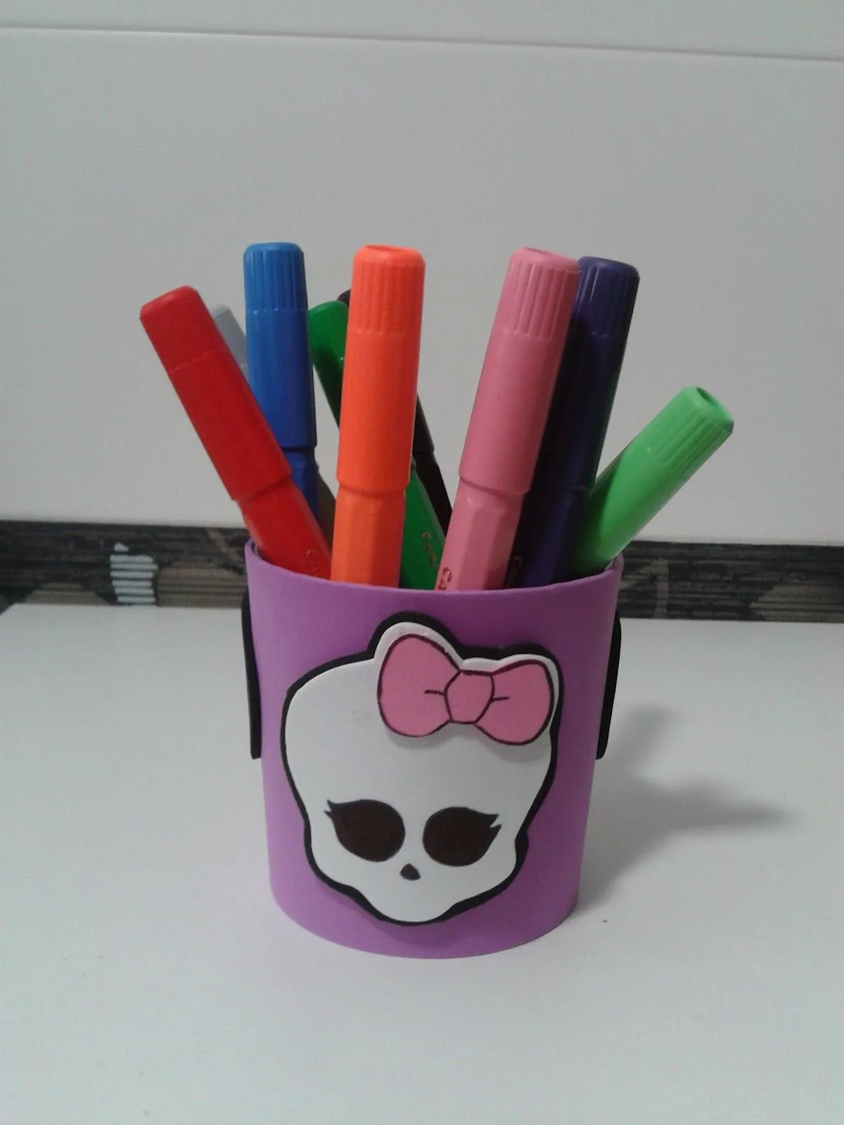 ALFILERES DE BODA MARTOS: Lapicero o cubilete Monster High en goma eva