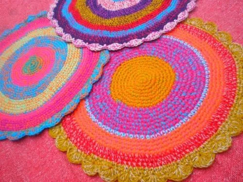 Alfombras tejidas al crochet - Imagui