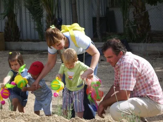 Alhama de Murcia - Los niños de la Guardería Municipal plantan ...