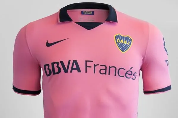 Esta es la alineación de las camisetas rosadas en el fútbol ...